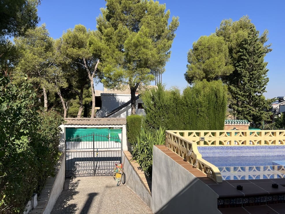 3 chambre Finca/Maison de Campagne à vendre à Baza avec piscine garage - 133 500 € (Ref: 10093973)