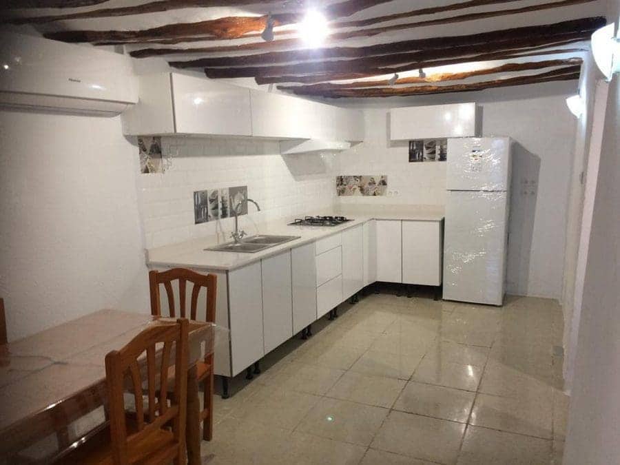 5 slaapkamer Finca/Landhuis te koop in Baza - € 120.000 (Ref: 10139991)