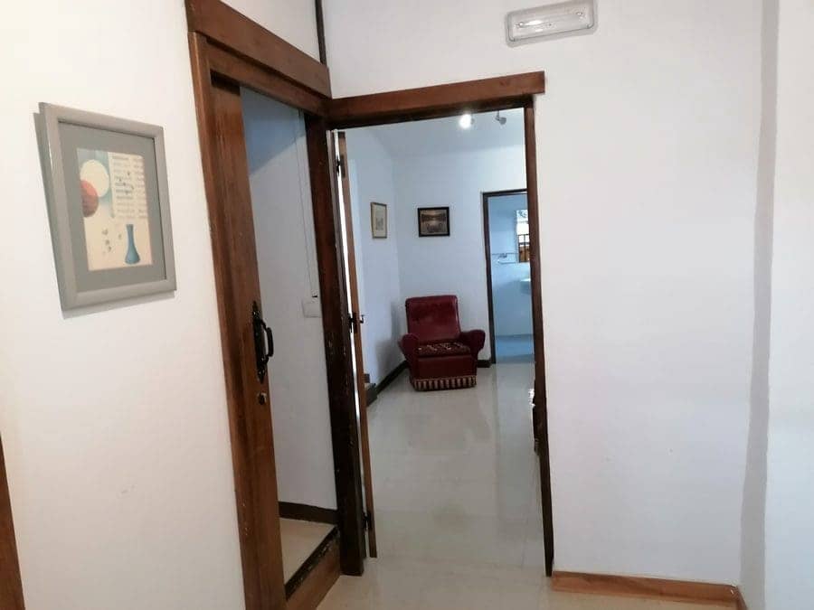 5 slaapkamer Finca/Landhuis te koop in Baza - € 120.000 (Ref: 10139991)