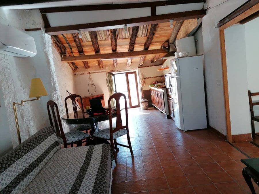 5 slaapkamer Finca/Landhuis te koop in Baza - € 120.000 (Ref: 10139991)