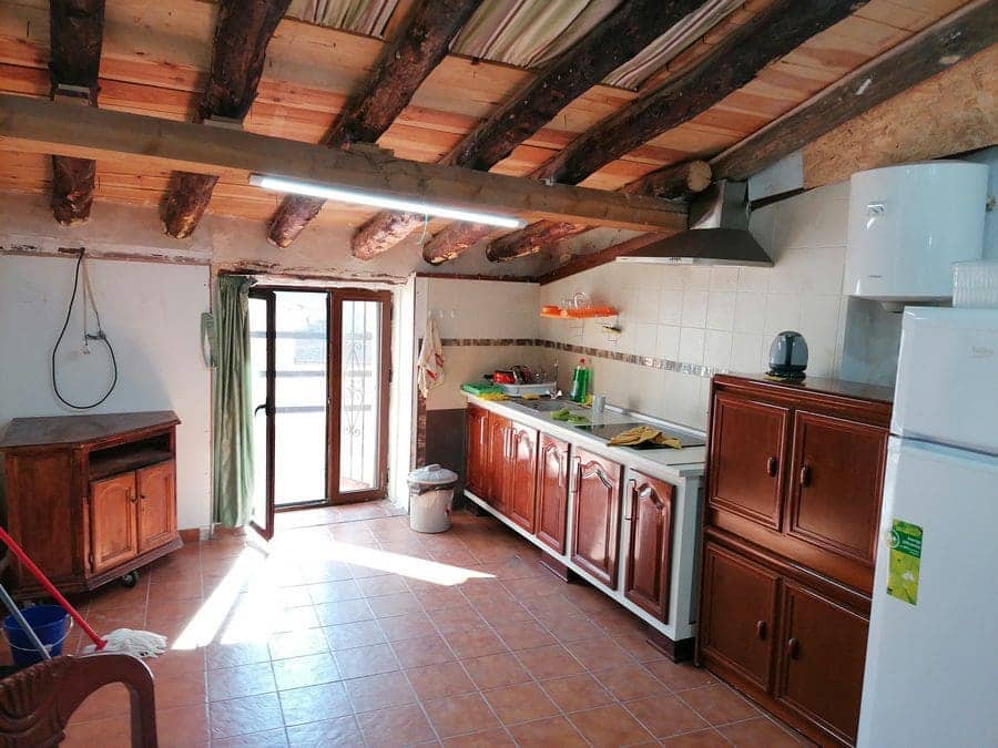 5 slaapkamer Finca/Landhuis te koop in Baza - € 120.000 (Ref: 10139991)