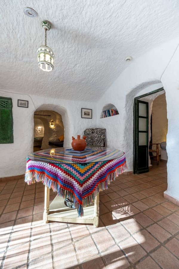 2 soveværelse Hulehus til salg i Guadix - € 90.000 (Ref: 10163516)