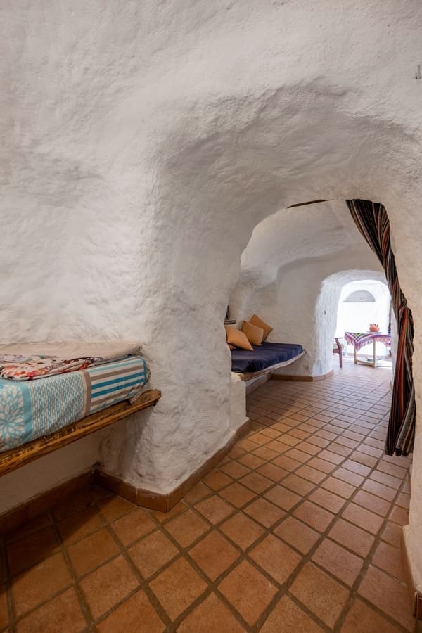 2 soveværelse Hulehus til salg i Guadix - € 90.000 (Ref: 10163516)