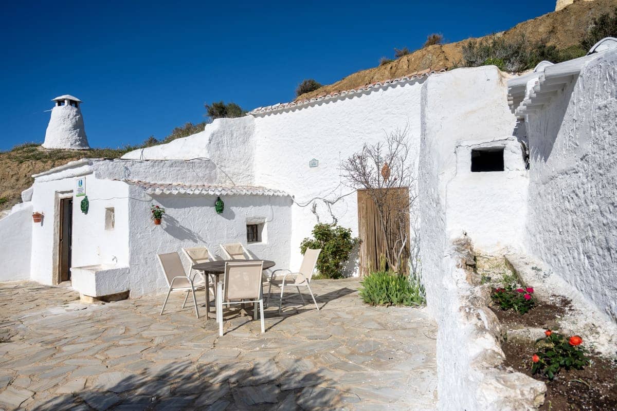 2 soveværelse Hulehus til salg i Guadix - € 90.000 (Ref: 10163516)