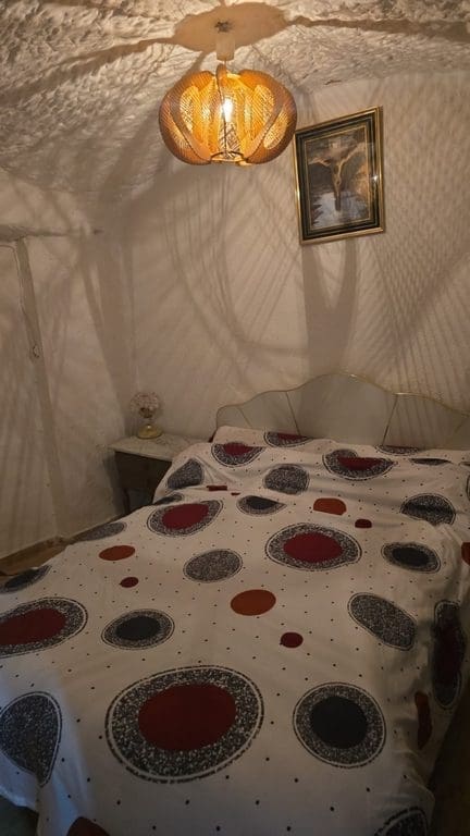 4 bedroom Cave House for sale in Carramaiza with garage - € 125,000 (Ref: 10163517)