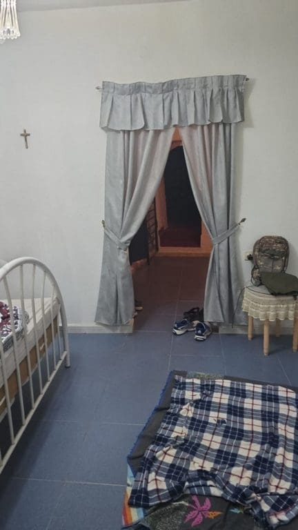 4 bedroom Cave House for sale in Carramaiza with garage - € 125,000 (Ref: 10163517)