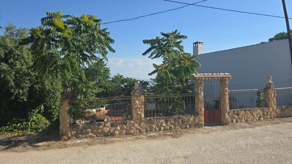 4 bedroom Cave House for sale in Carramaiza with garage - € 125,000 (Ref: 10163517)