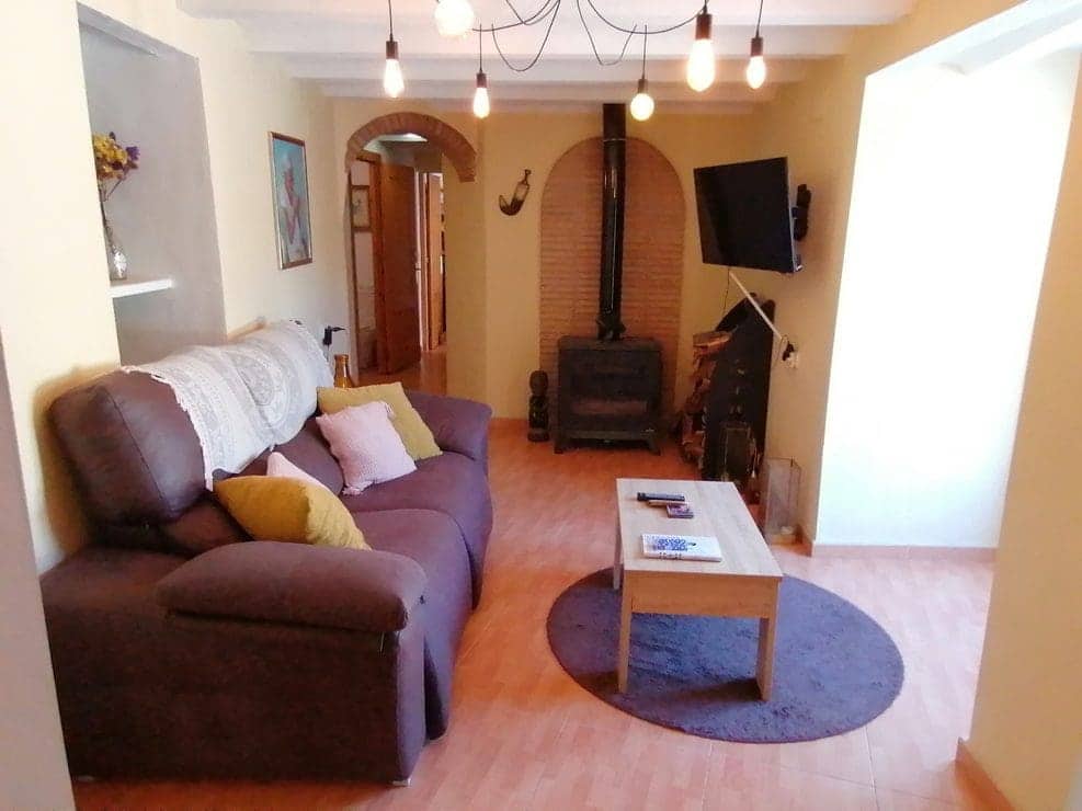 Casa Cueva de 3 habitaciones en Castilléjar en venta con garaje - 125.000 € (Ref: 10168832)