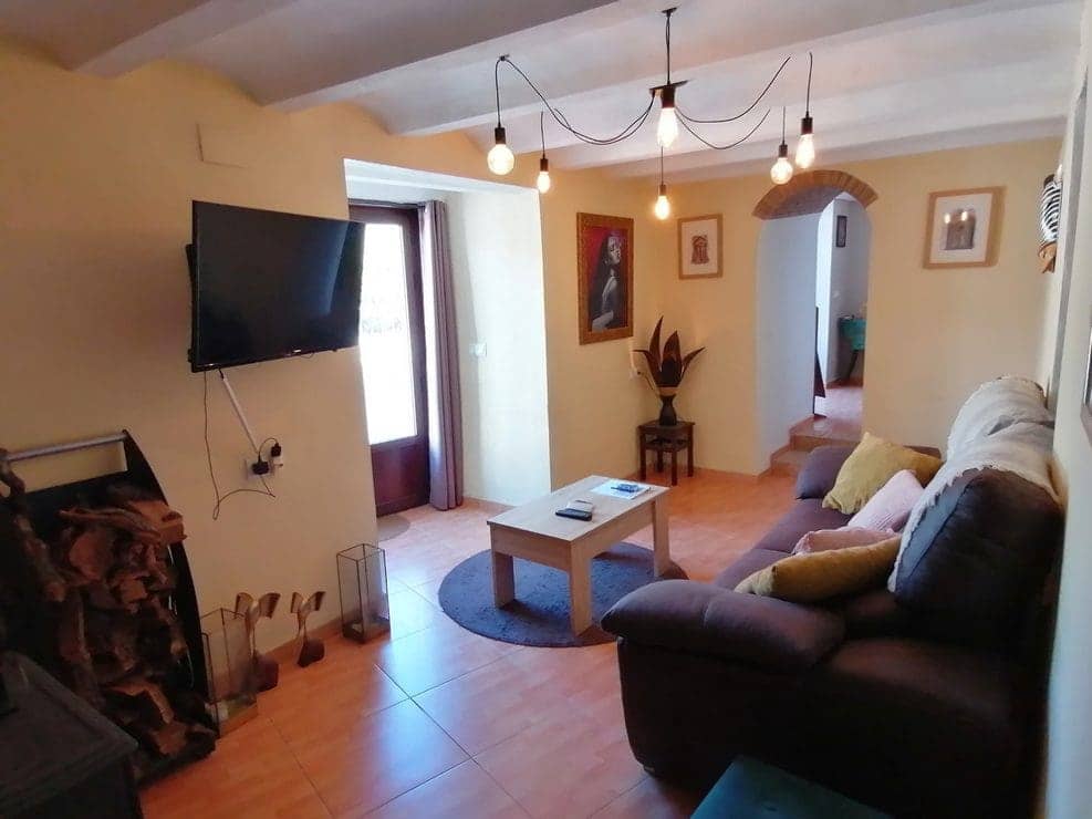 Casa Cueva de 3 habitaciones en Castilléjar en venta con garaje - 125.000 € (Ref: 10168832)