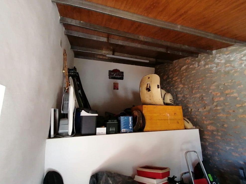 Casa Cueva de 3 habitaciones en Castilléjar en venta con garaje - 125.000 € (Ref: 10168832)