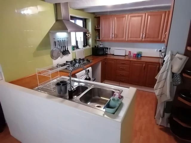 Casa Cueva de 3 habitaciones en Castilléjar en venta con garaje - 125.000 € (Ref: 10168832)