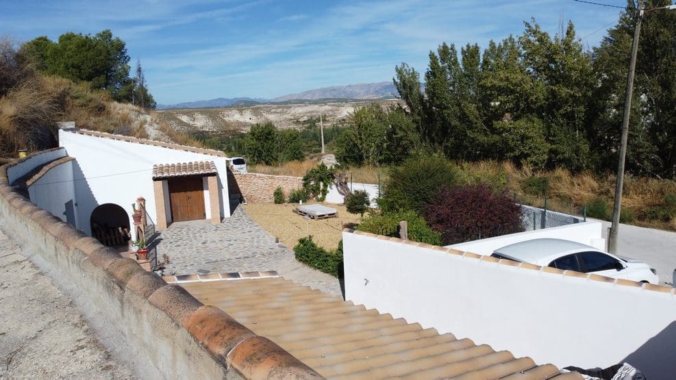 Casa Cueva de 3 habitaciones en Castilléjar en venta con garaje - 125.000 € (Ref: 10168832)