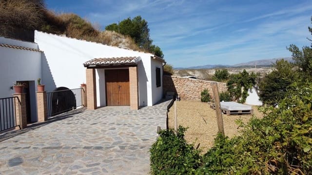 Casa Cueva de 3 habitaciones en Castilléjar en venta con garaje - 125.000 € (Ref: 10168832)