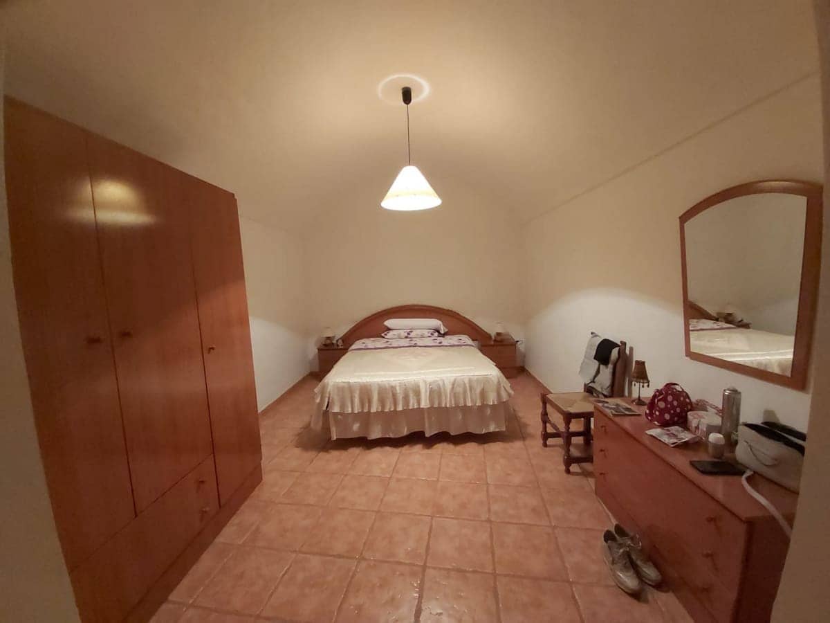 4 soverom Grottehus til salgs i Las Cucharetas med garasje - € 85 000 (Ref: 10172751)