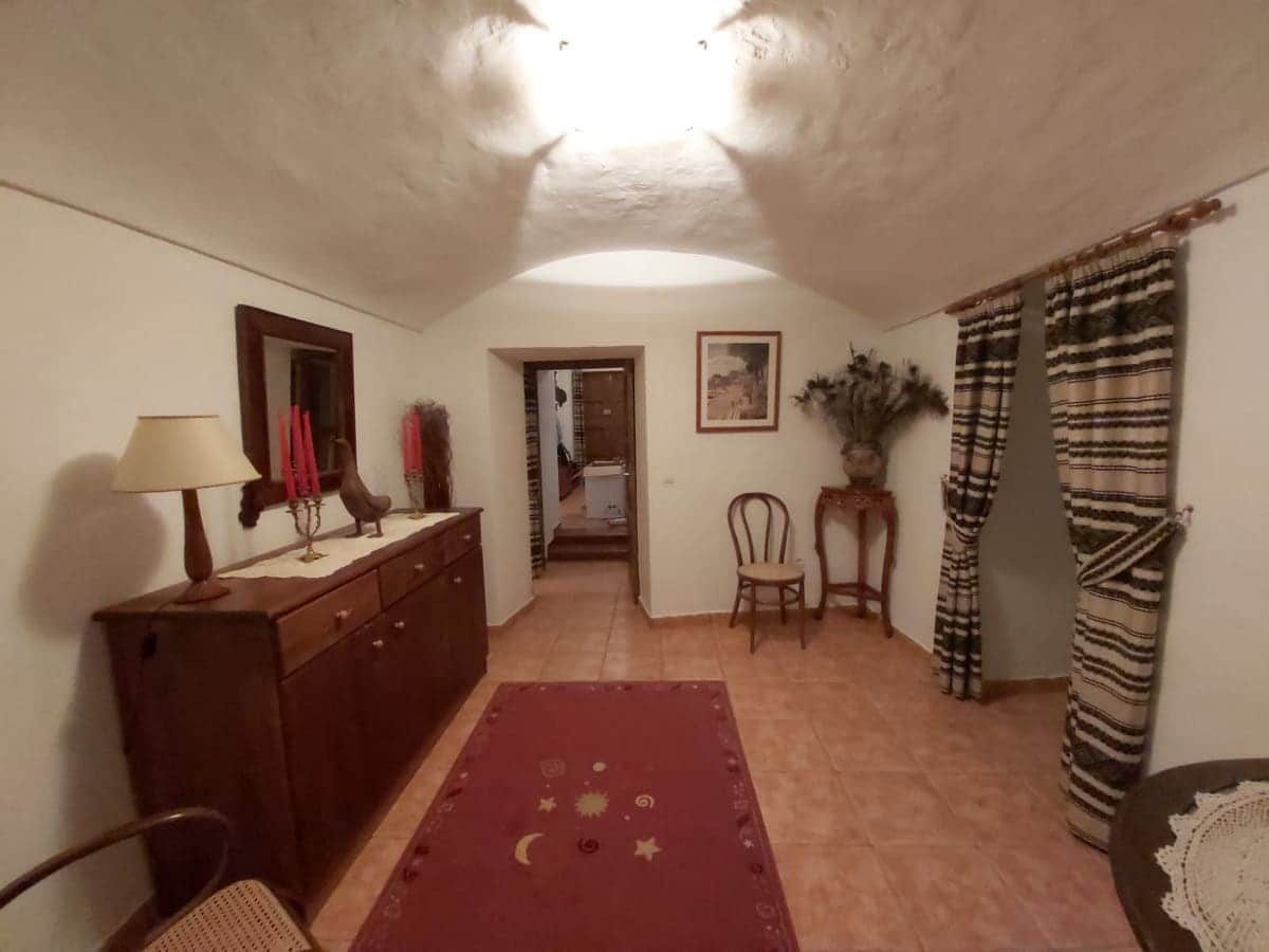 4 soverom Grottehus til salgs i Las Cucharetas med garasje - € 85 000 (Ref: 10172751)