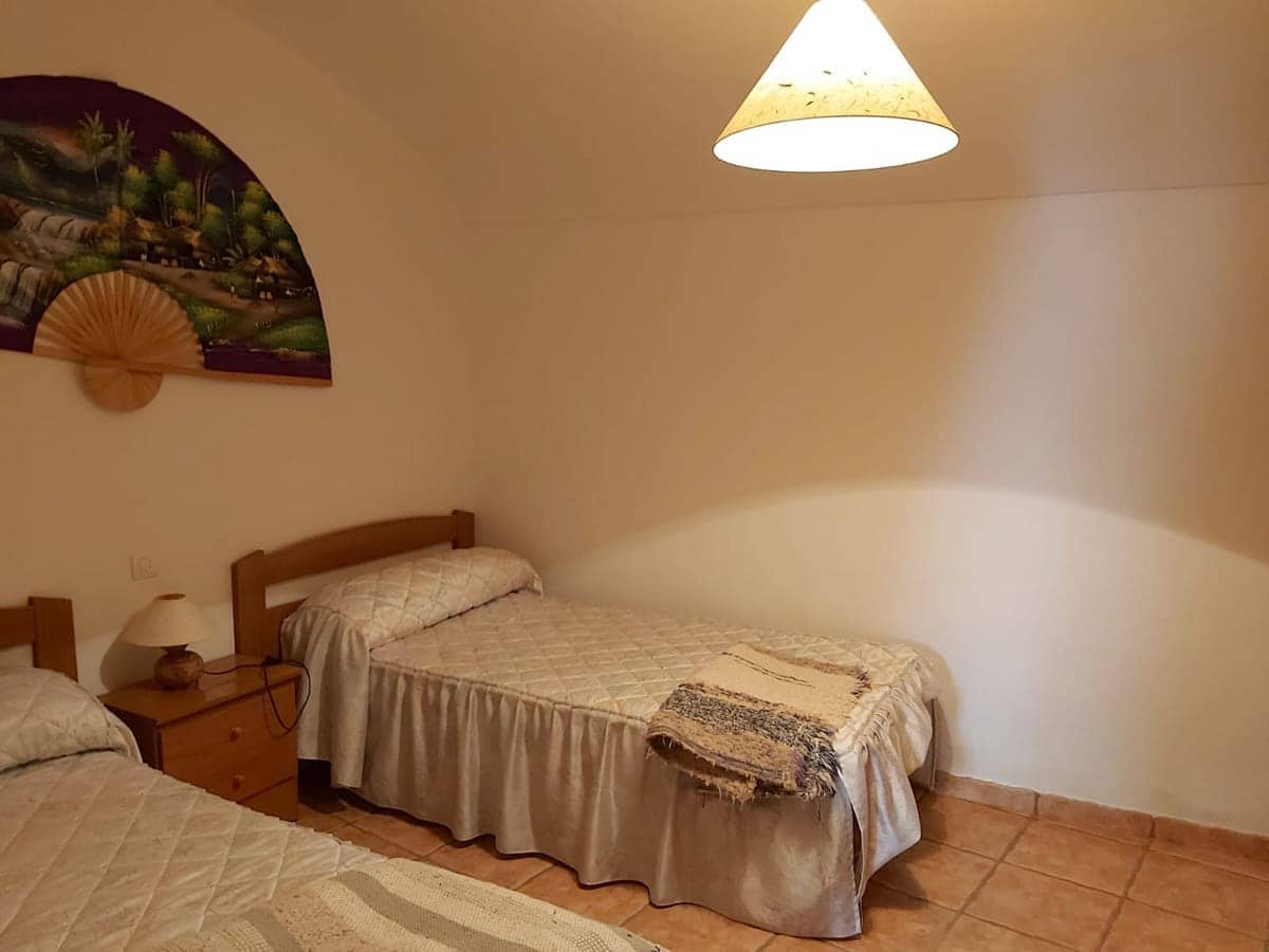 4 soverom Grottehus til salgs i Las Cucharetas med garasje - € 85 000 (Ref: 10172751)
