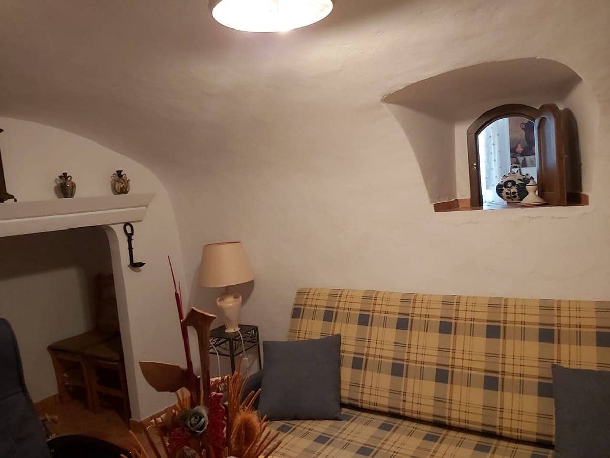 4 soverom Grottehus til salgs i Las Cucharetas med garasje - € 85 000 (Ref: 10172751)