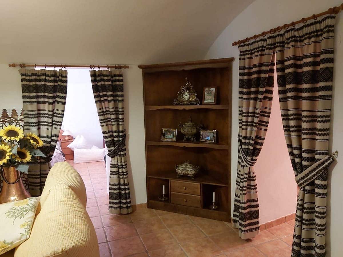 4 soverom Grottehus til salgs i Las Cucharetas med garasje - € 85 000 (Ref: 10172751)
