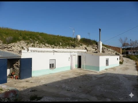 3 bedroom Finca/Country House for sale in Los Carriones with garage - € 88,000 (Ref: 10182215)