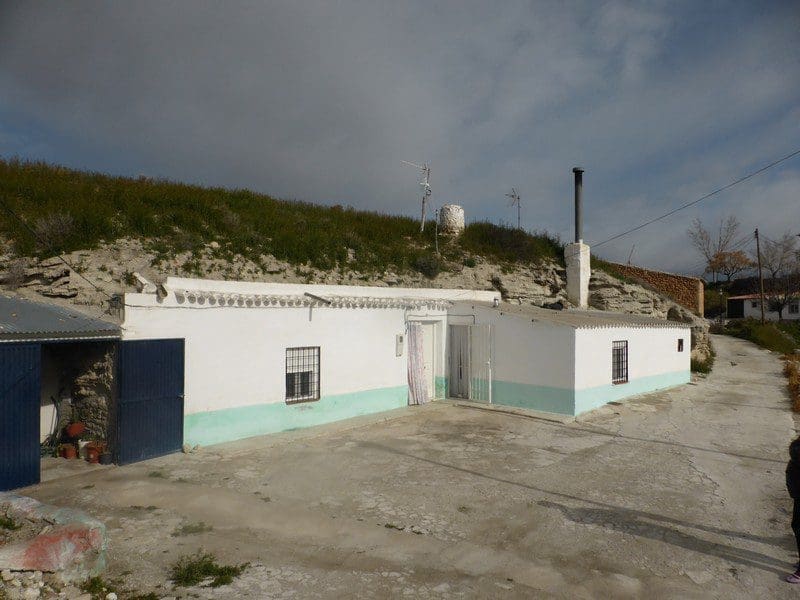 3 bedroom Finca/Country House for sale in Los Carriones with garage - € 88,000 (Ref: 10182215)