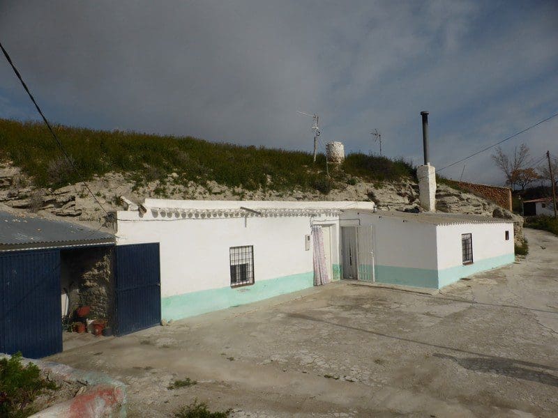3 bedroom Finca/Country House for sale in Los Carriones with garage - € 88,000 (Ref: 10182215)