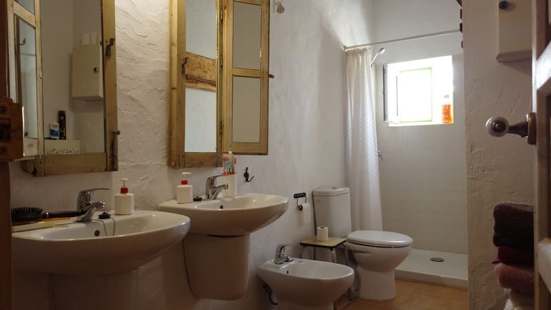 5 soveværelse Finca/Landehus til salg i Caniles med swimmingpool - € 267.000 (Ref: 4419477)