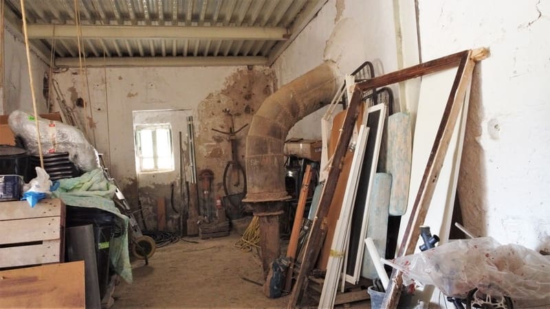 5 soveværelse Finca/Landehus til salg i Caniles med swimmingpool - € 267.000 (Ref: 4419477)