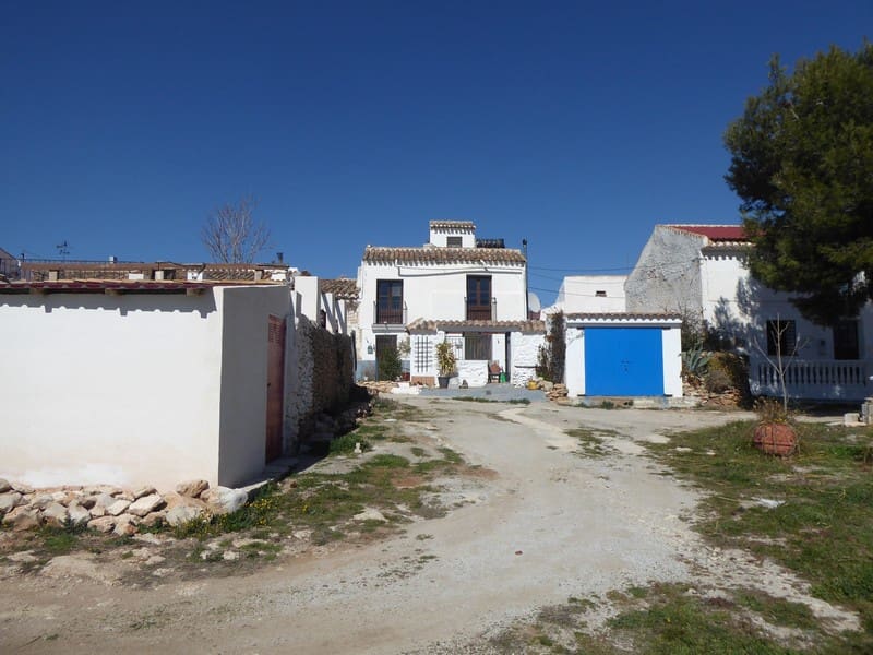 4 bedroom Finca/Country House for sale in Chirivel - € 95,000 (Ref: 5929344)