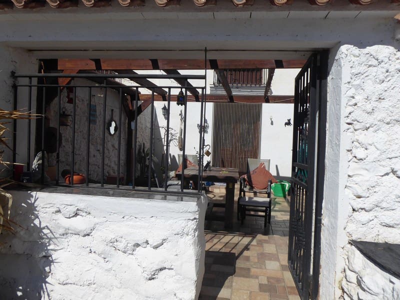 4 bedroom Finca/Country House for sale in Chirivel - € 95,000 (Ref: 5929344)