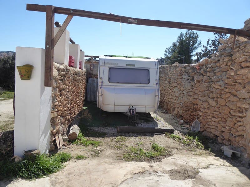 4 bedroom Finca/Country House for sale in Chirivel - € 95,000 (Ref: 5929344)