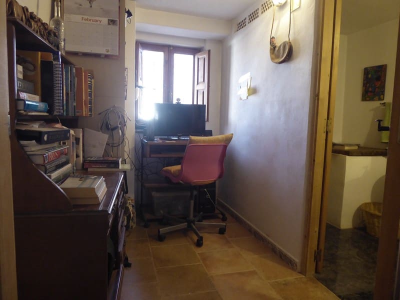 4 bedroom Finca/Country House for sale in Chirivel - € 95,000 (Ref: 5929344)