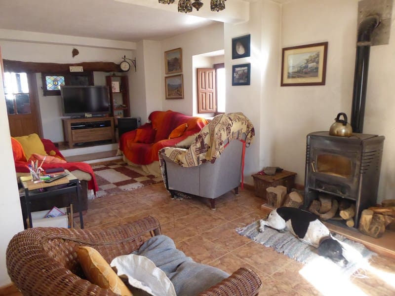 4 bedroom Finca/Country House for sale in Chirivel - € 95,000 (Ref: 5929344)