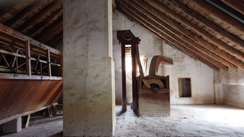 8 bedroom Finca/Country House for sale in Benamaurel - € 105,000 (Ref: 7292852)