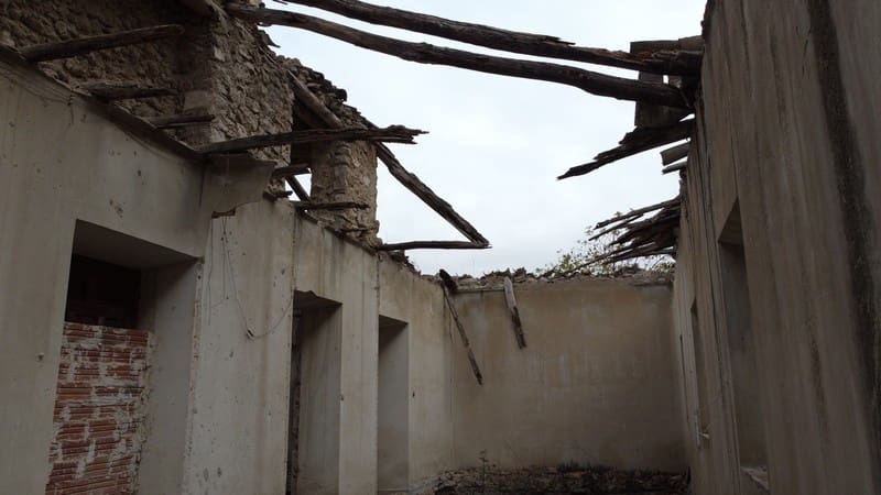 8 bedroom Finca/Country House for sale in Benamaurel - € 105,000 (Ref: 7292852)