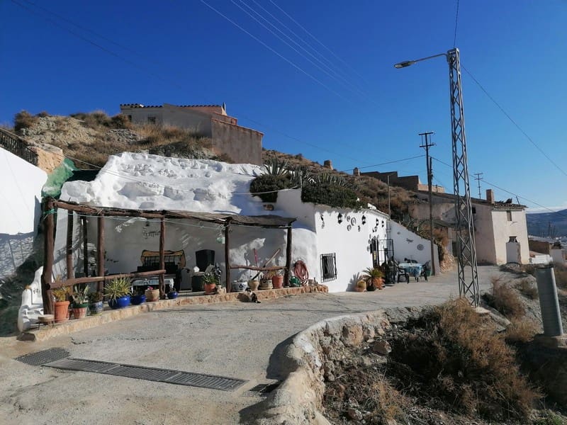 3 soveværelse Hulehus til salg i Zujar - € 59.999 (Ref: 7358928)