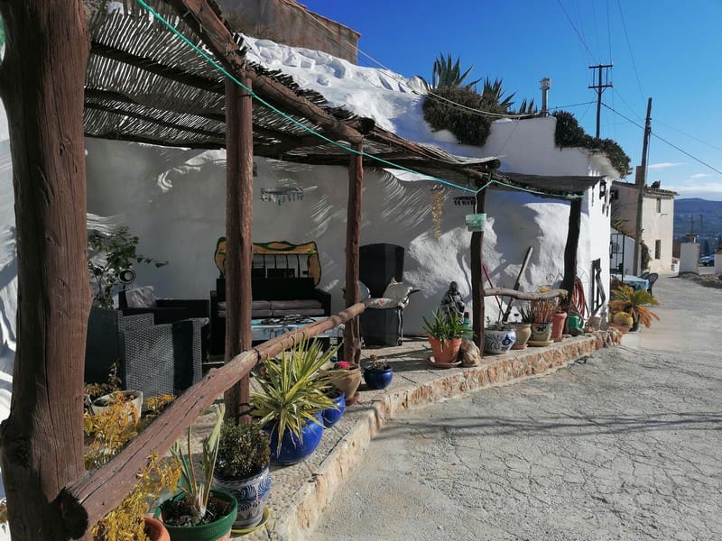 3 soveværelse Hulehus til salg i Zujar - € 59.999 (Ref: 7358928)