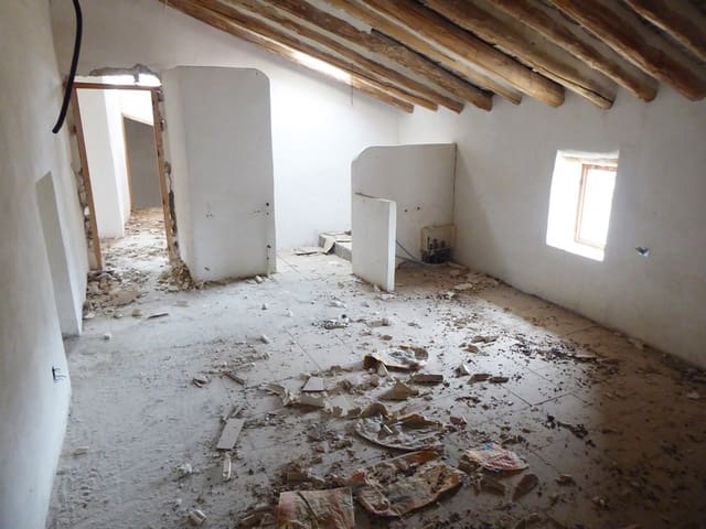 9 soveværelse Finca/Landehus til salg i Castril - € 100.000 (Ref: 7444774)