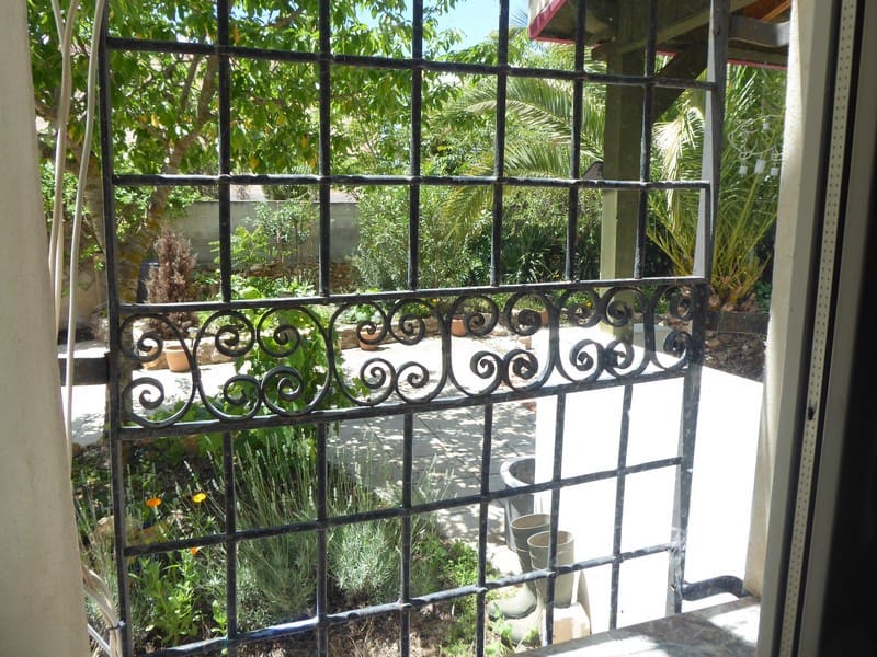 5 slaapkamer Finca/Landhuis te koop in Chirivel - € 128.500 (Ref: 7644339)