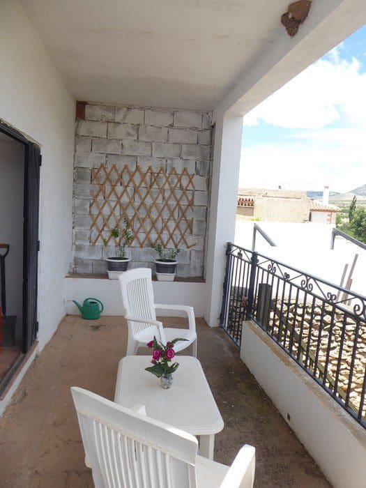 Finca/Casa Rural de 5 habitaciones en Chirivel en venta - 128.500 € (Ref: 7644339)