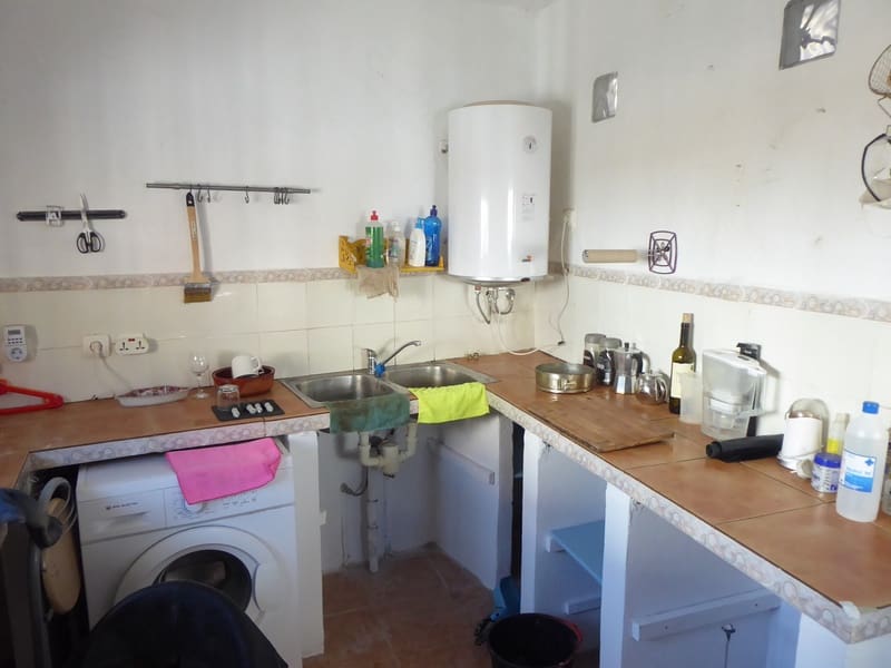 3 bedroom Cave House for sale in Zujar - € 51,000 (Ref: 7950619)