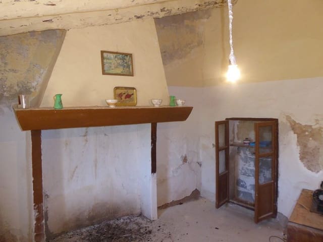 4 chambre Finca/Maison de Campagne à vendre à Jamula, Baza - 55 000 € (Ref: 7969662)