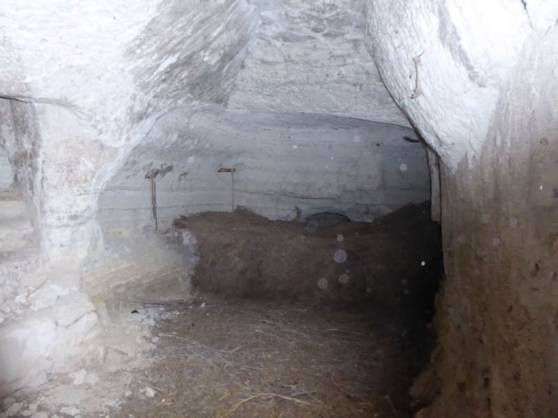 10 camera da letto Casa Grotta in vendita in Baza - 68.000 € (Rif: 7993861)