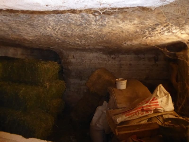 10 camera da letto Casa Grotta in vendita in Baza - 68.000 € (Rif: 7993861)