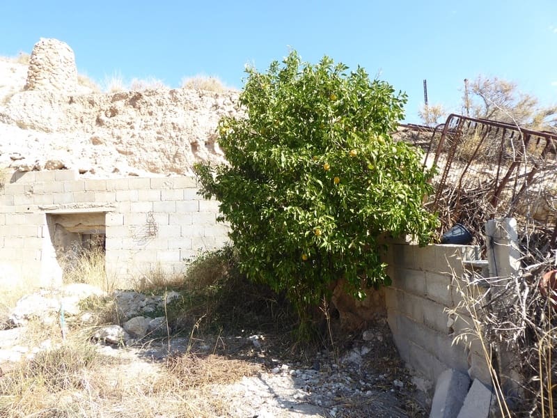 10 camera da letto Casa Grotta in vendita in Baza - 68.000 € (Rif: 7993861)