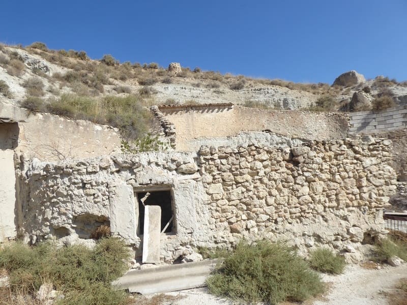 10 camera da letto Casa Grotta in vendita in Baza - 68.000 € (Rif: 7993861)