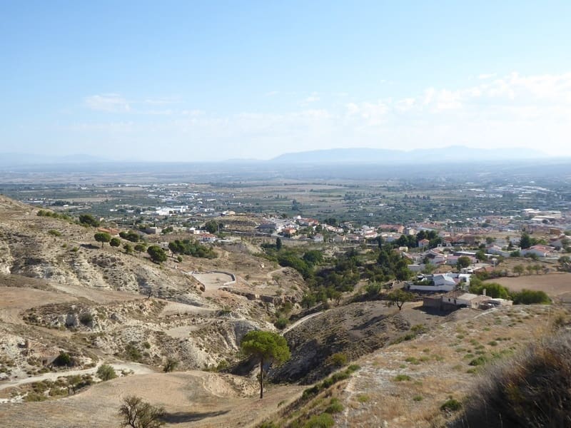 10 camera da letto Casa Grotta in vendita in Baza - 68.000 € (Rif: 7993861)