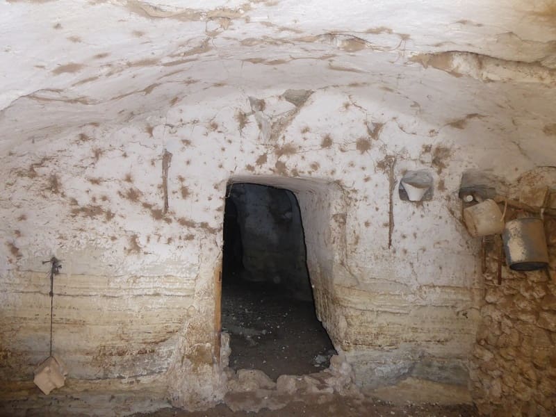 10 camera da letto Casa Grotta in vendita in Baza - 68.000 € (Rif: 7993861)