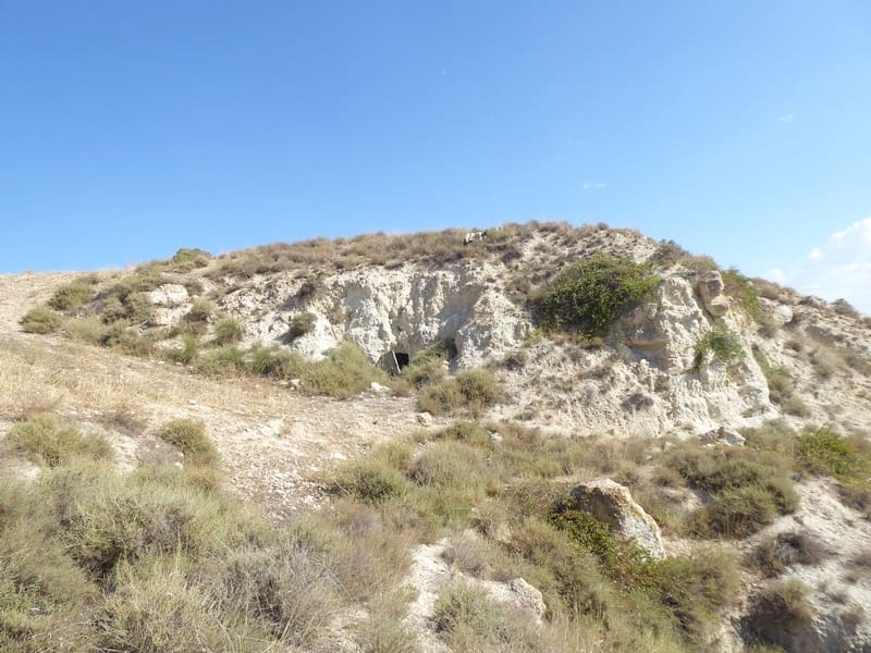 10 camera da letto Casa Grotta in vendita in Baza - 68.000 € (Rif: 7993861)