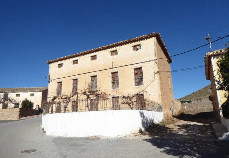 Finca/Casa Rural de 9 habitaciones en Cúllar en venta - 86.000 € (Ref: 8002364)