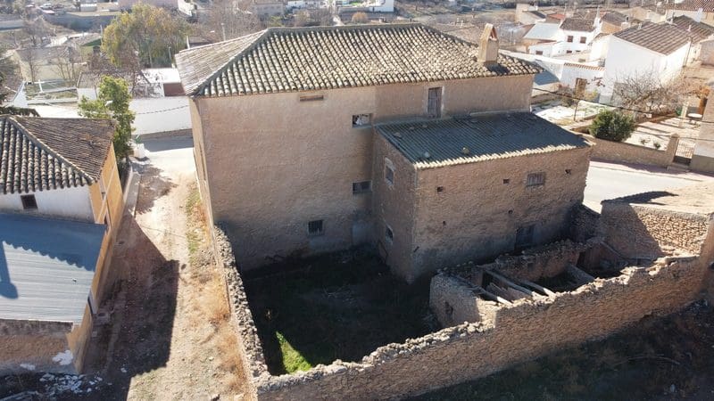 Finca/Casa Rural de 9 habitaciones en Cúllar en venta - 86.000 € (Ref: 8002364)